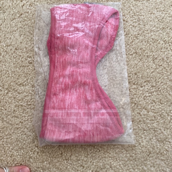 GoHeadbands pink headband with ponytail hole - Picture 3 of 3